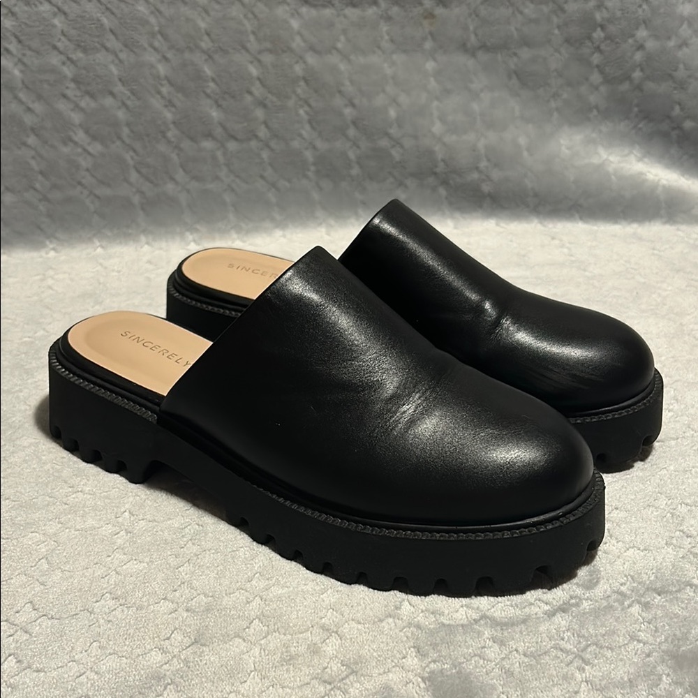 Black Leather Women's Mules